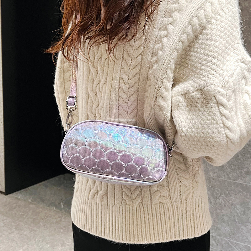 Bag for Women 2022 New Korean Style Western Embroidery Thread Shoulder Messenger Bag Fashion Girl Large Capacity Phone Small Square Bag