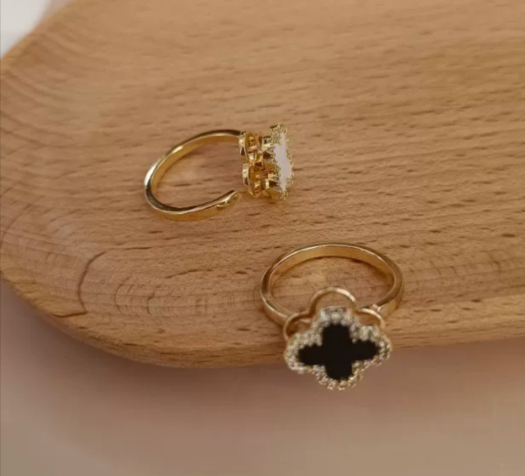 新款四叶草可转动戒指女贝母镶锆石几何指环女复古风气质小清新