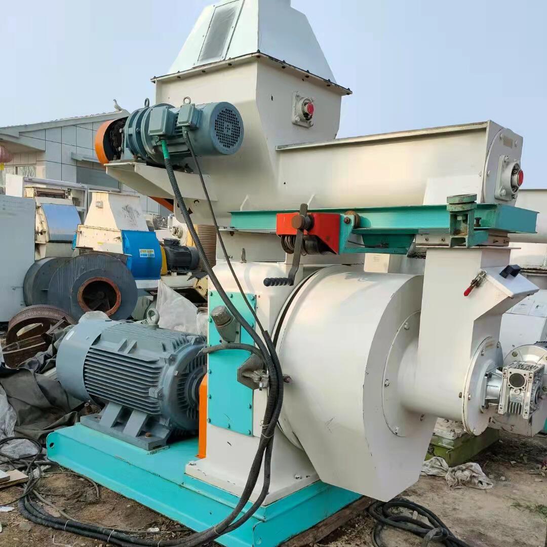 出售420型生物质颗粒机 99成新节煤设备 卧式木屑颗粒机