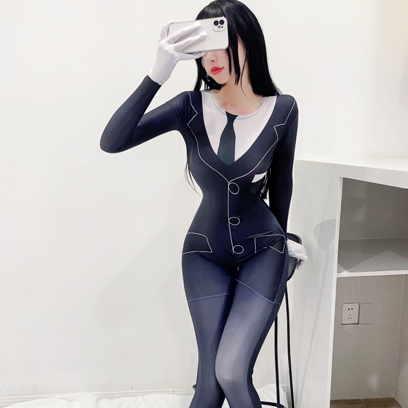 超薄内衣美女图片