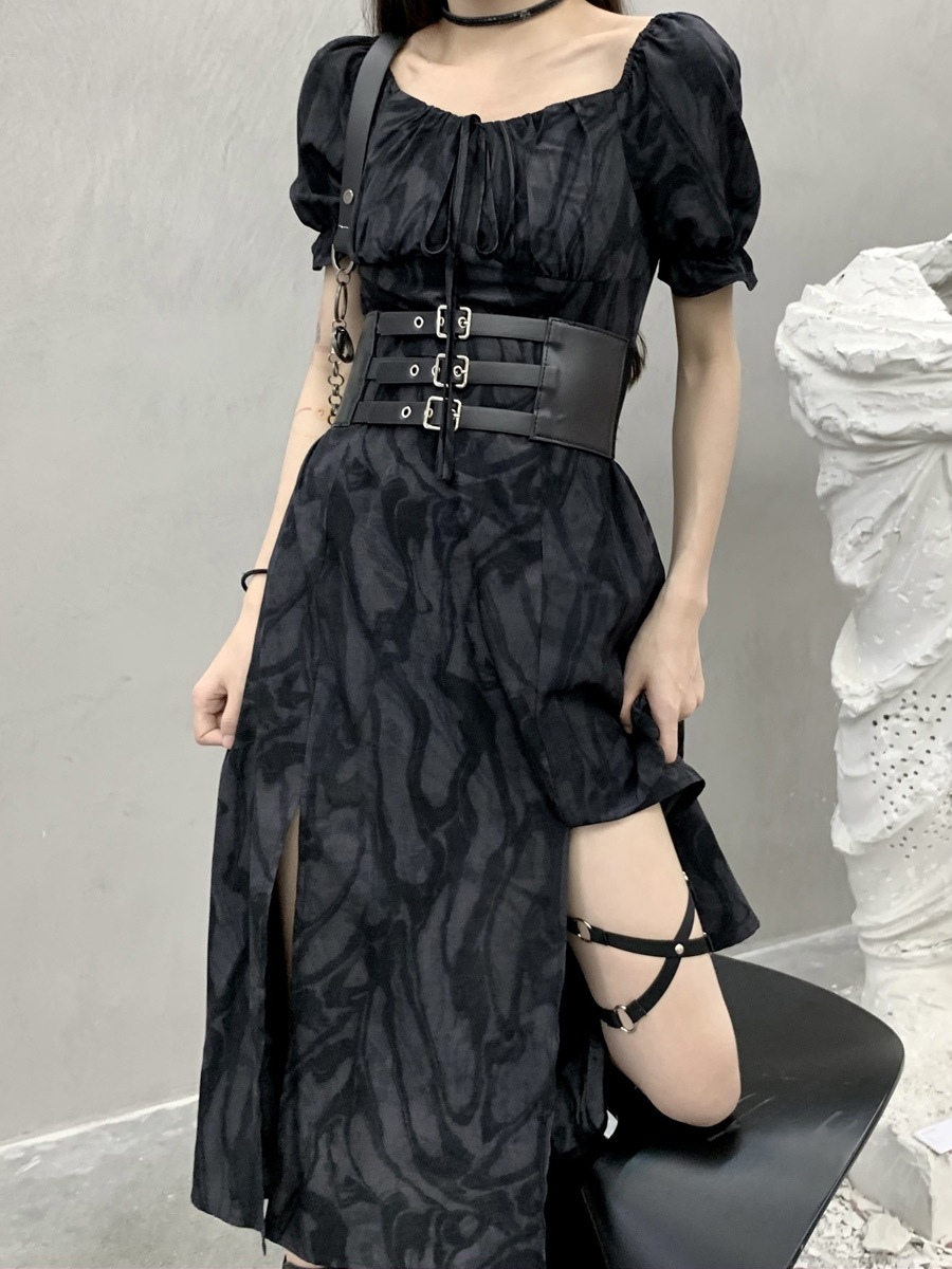松本丧丧暗黑扎染开叉长裙女收腰2021新款泡泡袖连衣裙设计感裙子