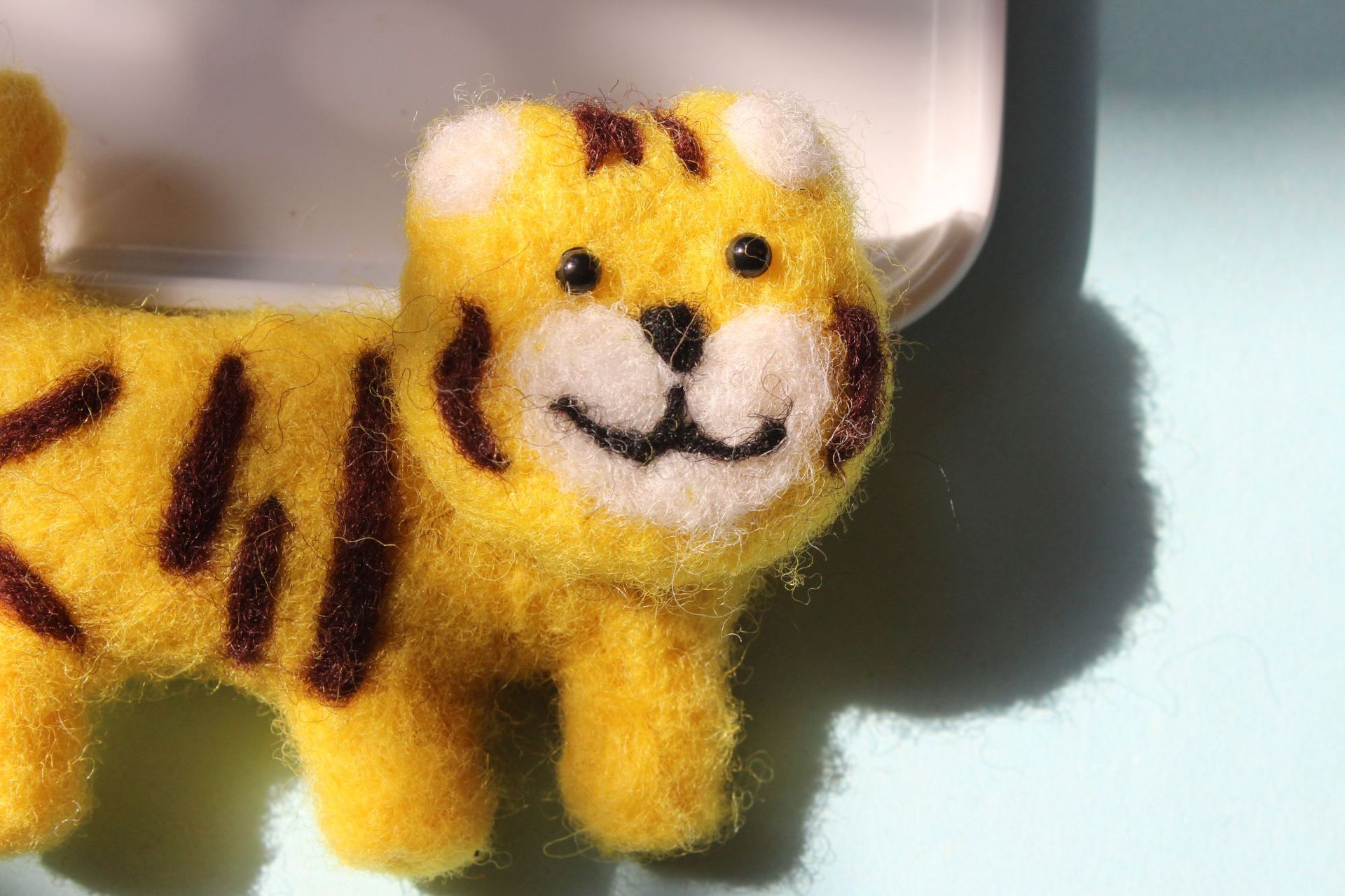 羊毛毡戳戳乐纯手工成品小老虎发饰胸针帽饰卡通