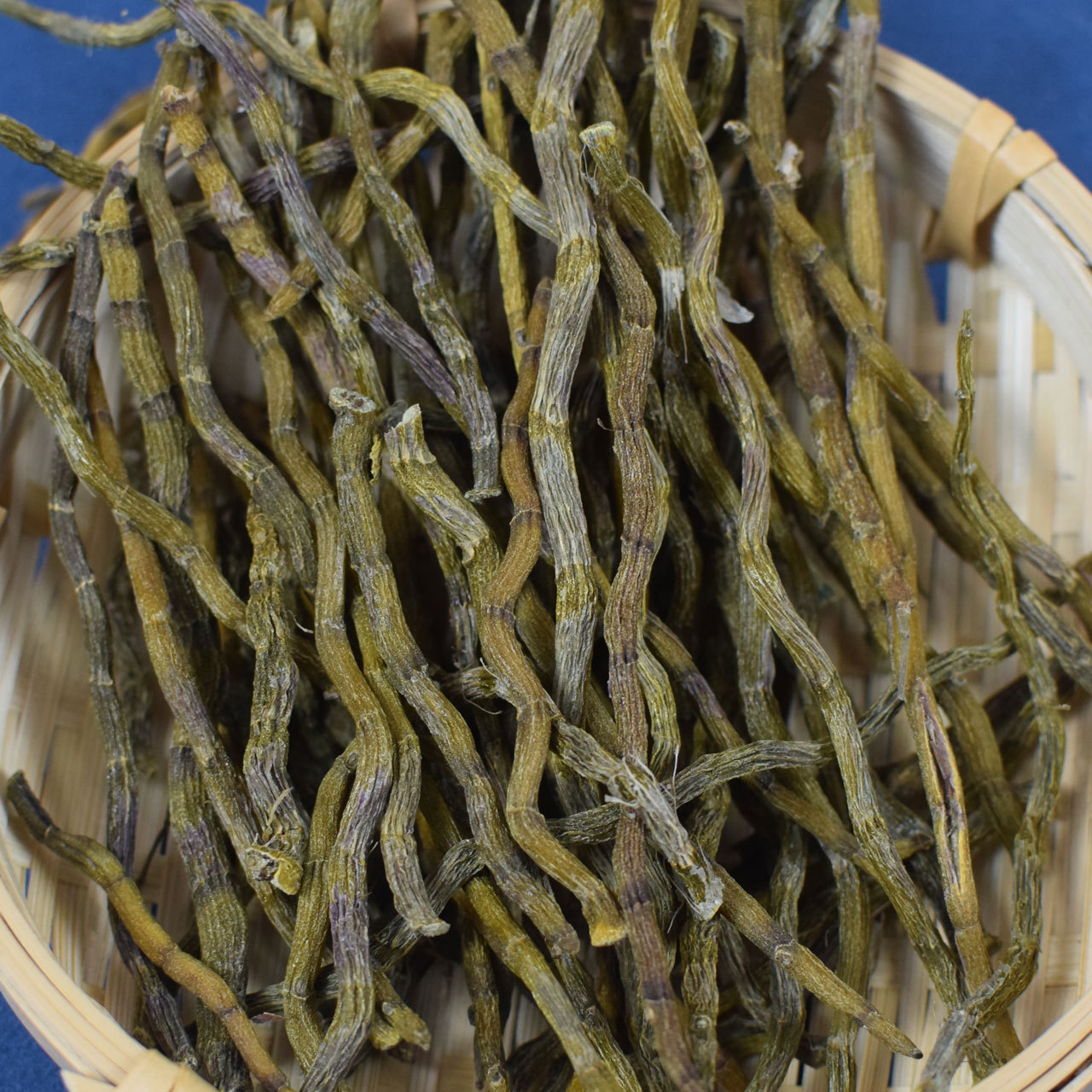 云南霍山铁皮石斛干条 5年直条无渣干净胶多的石斛枫斗批发-阿里巴巴