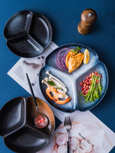 F日式餐盘陶瓷分格盘子家用分隔餐具三格饺子盘减脂四格早餐H