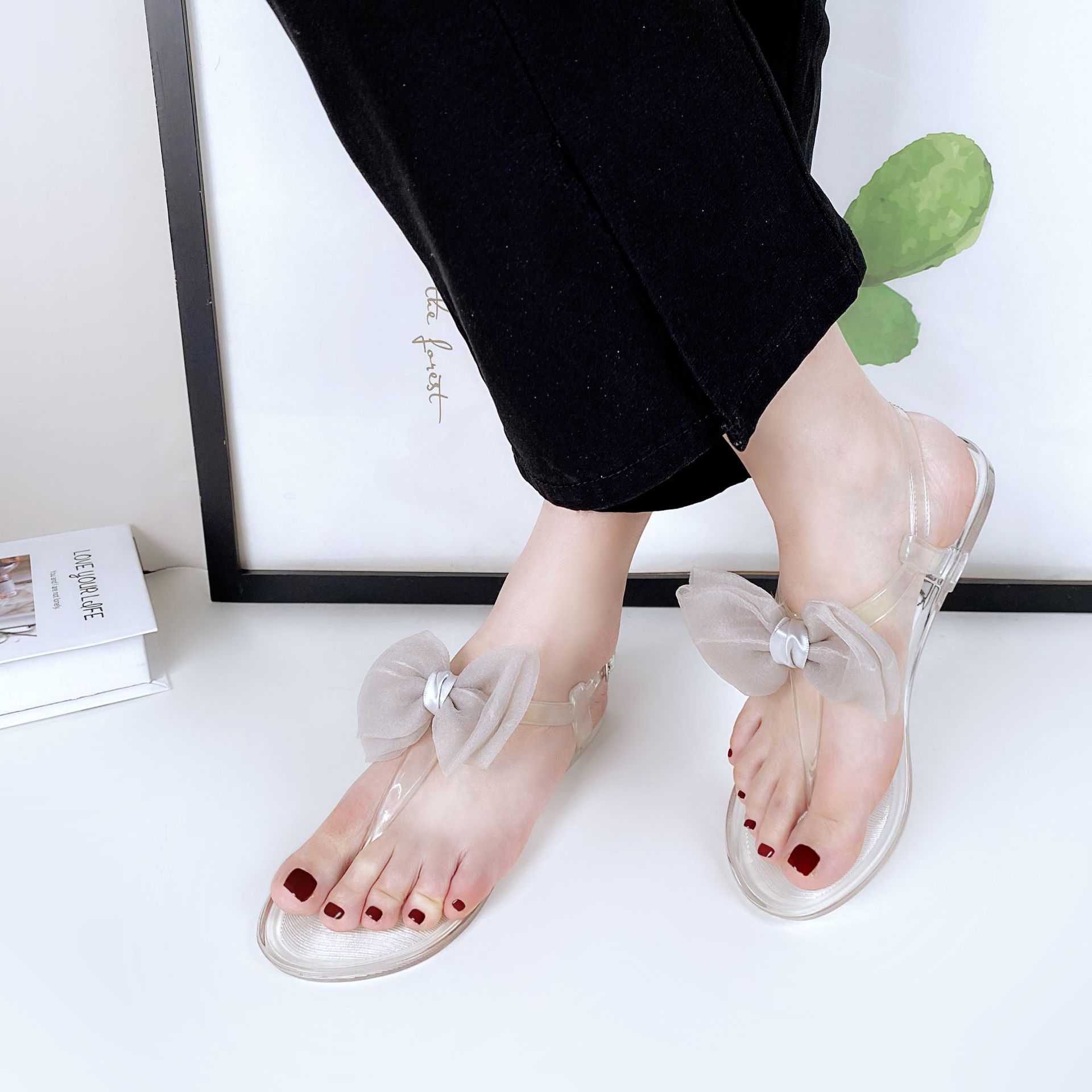 凉鞋绑带透明