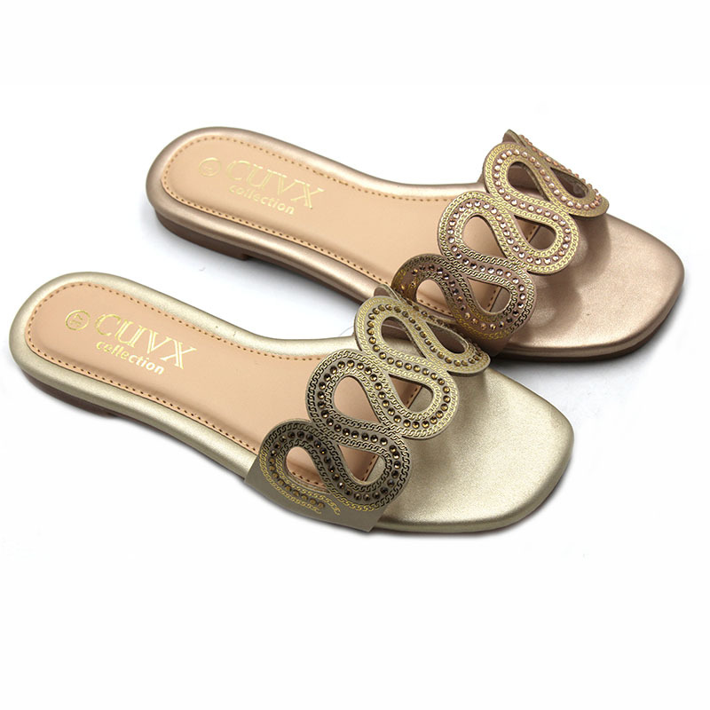 new fashion womens slippers新品时尚镂空水钻平底拖鞋女沙滩鞋