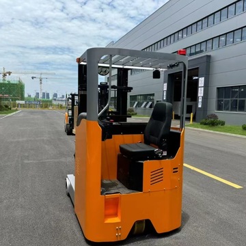 座驾式前移叉车高位起升10米电动叉车大前移电动堆高车前移式叉车