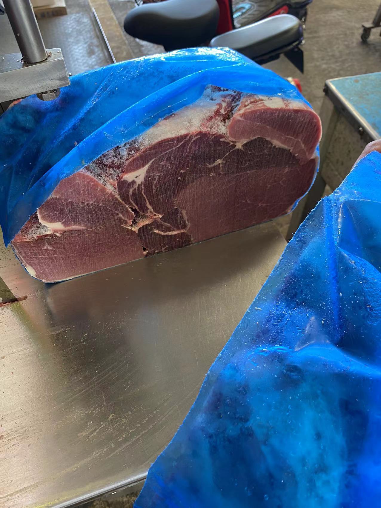 冷冻新鲜牛前肉牛瘦肉前胸肉前腿肉牛后肉红烧牛肉面馆生牛肉25斤