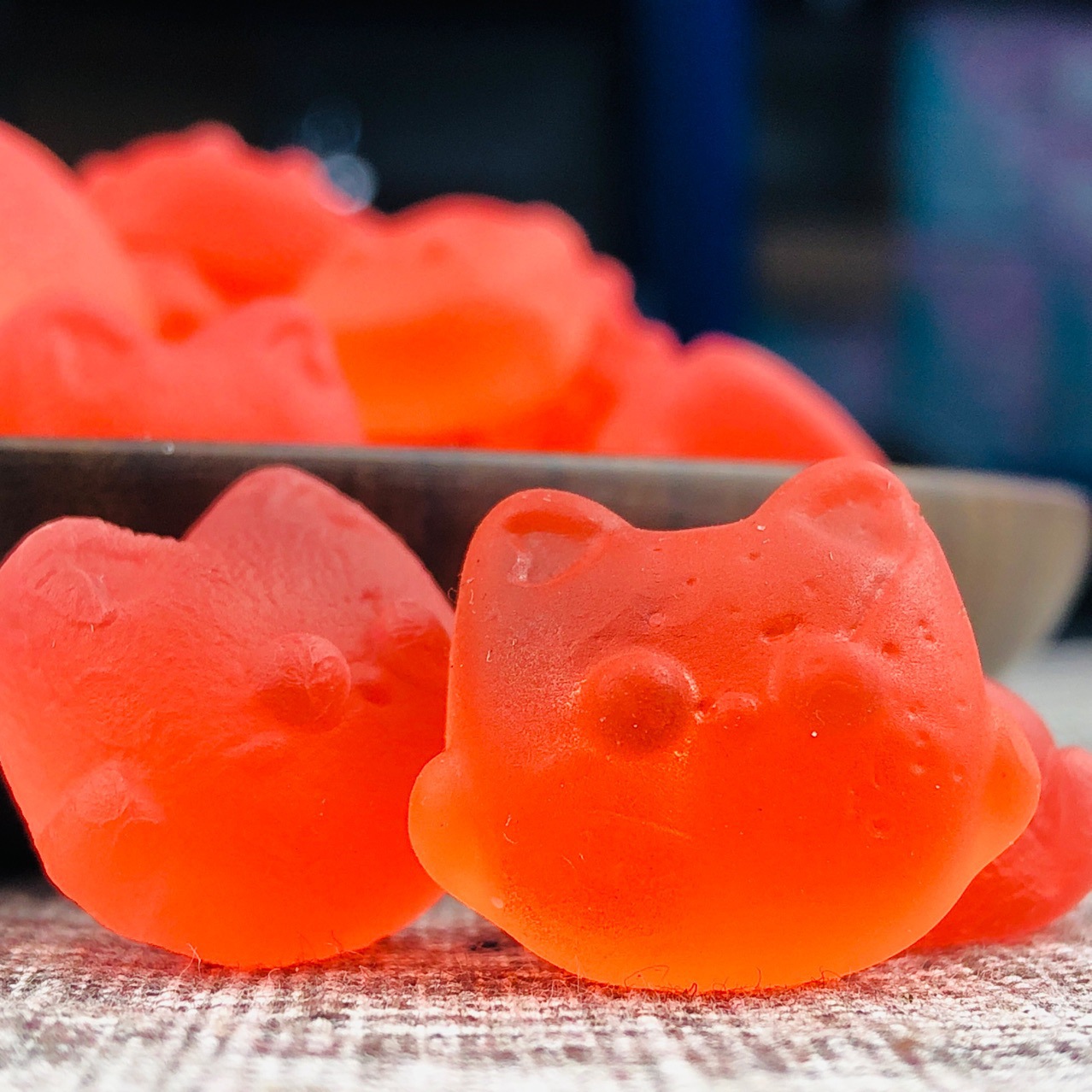 1千克1包袋装消消乐果汁维c软糖开心恐龙造型橡皮糖批发-阿里巴巴