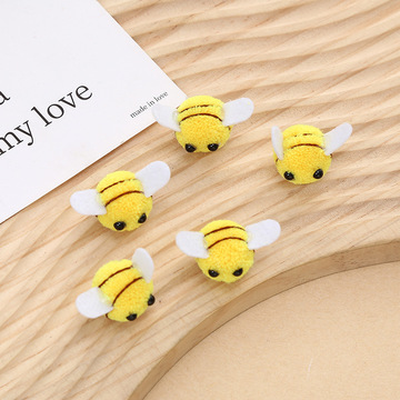 小蜜蜂毛球可爱服饰包包毛绒球配件儿童发饰服饰成品辅料可爱毛球