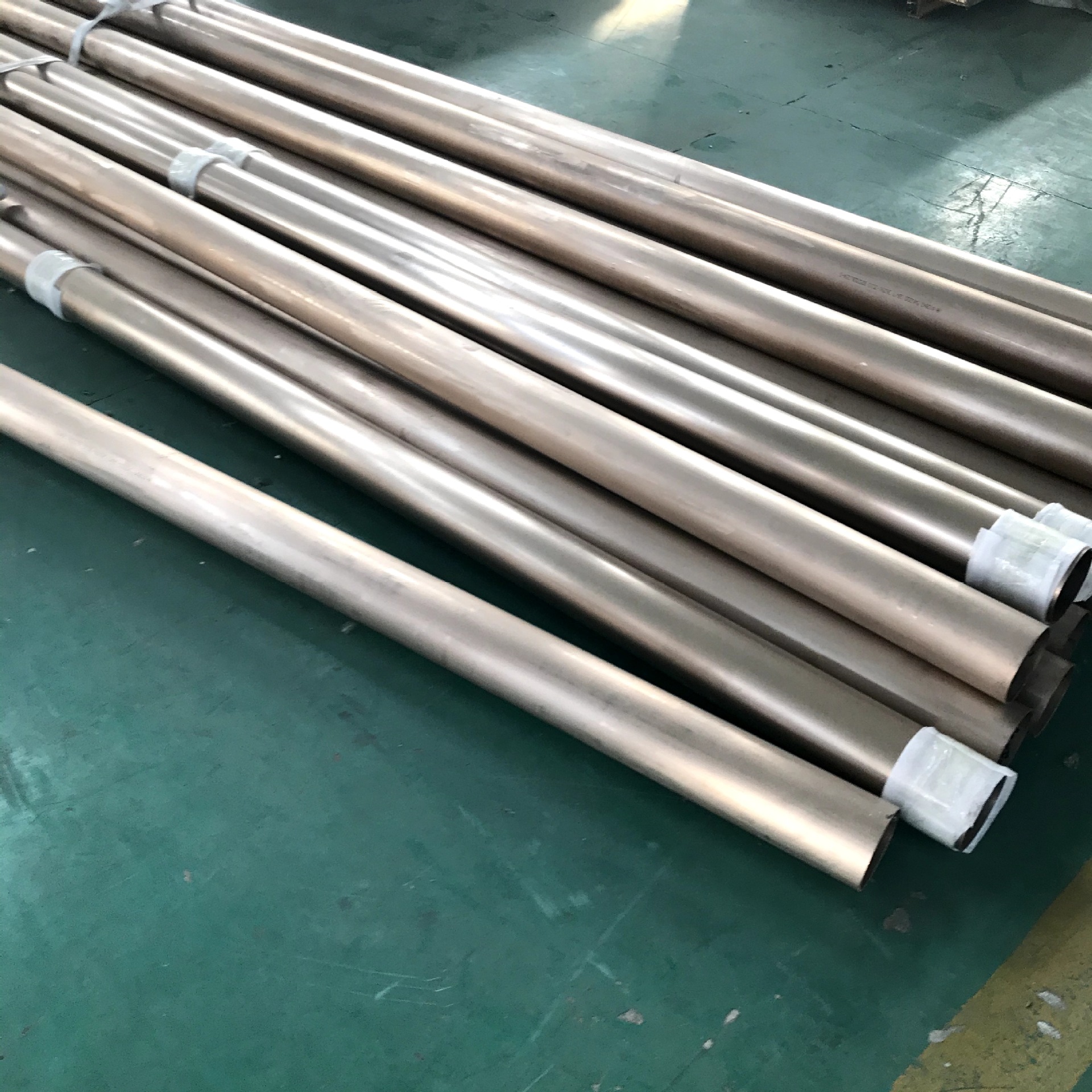 承铸供应b10铜镍无缝管 b10白铜管/板规格φ25x2x1000