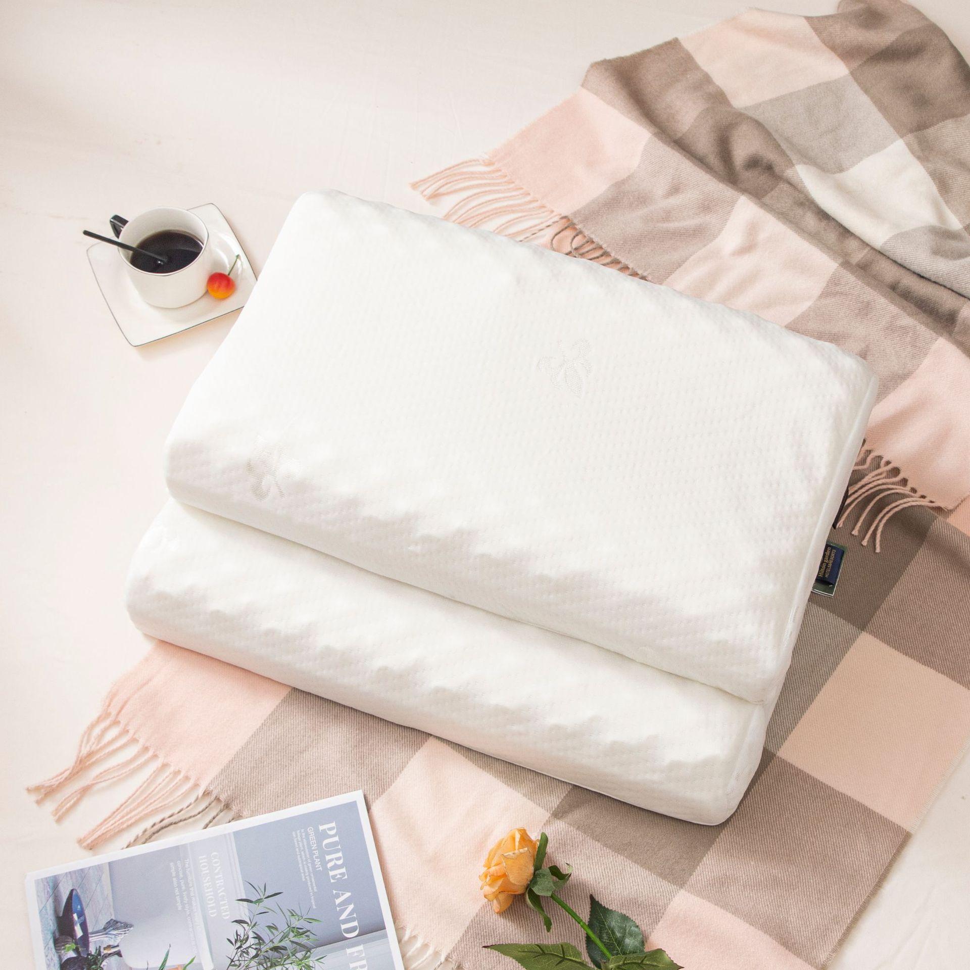 酒店希尔顿花园乳胶枕 成人慢回弹枕头枕芯会销礼品枕批发