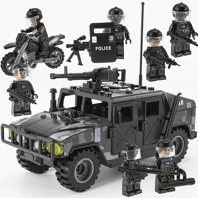 适用城市特警悍马越野装甲车武装押运巡逻突击防暴车益智拼装玩具
