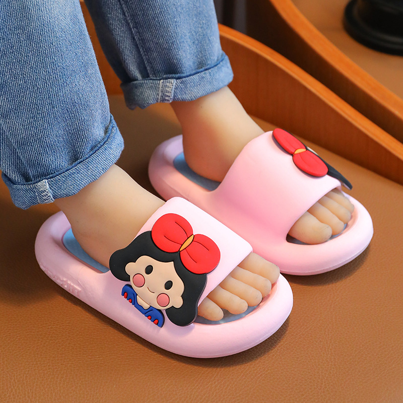 夏季超萌儿童凉拖鞋女童女孩公主室内居家卡通洗澡防滑外穿凉拖鞋