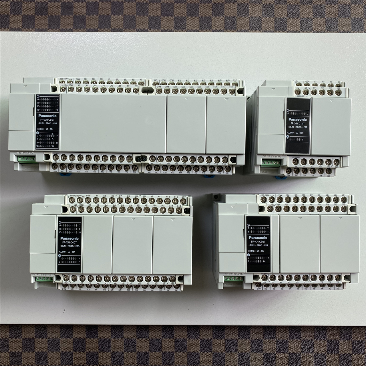 专业销售松下plc高功能型fpxh-c40t现货fpxh-c40t可提供编程维修