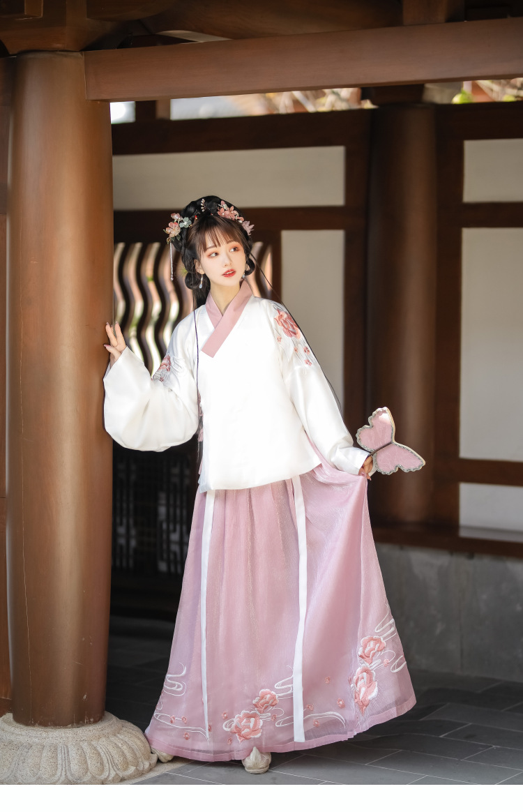 新款绣花交领上袄一片式下裙齐腰袄裙汉服