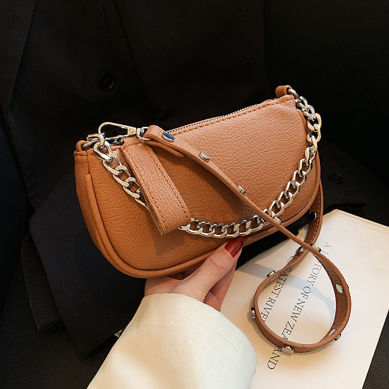 This Year's Popular One Shoulder Bag Bag Women's Autumn and Winter 2022 New Stylish Good Texture Niche Retro Small Square Bag Messenger Bag