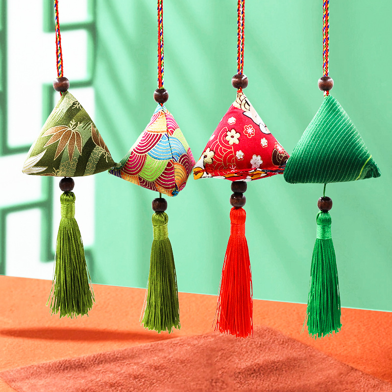 端午节祈福云南三角粽子艾草香包中国风汽车香囊驱蚊挂件装饰礼物