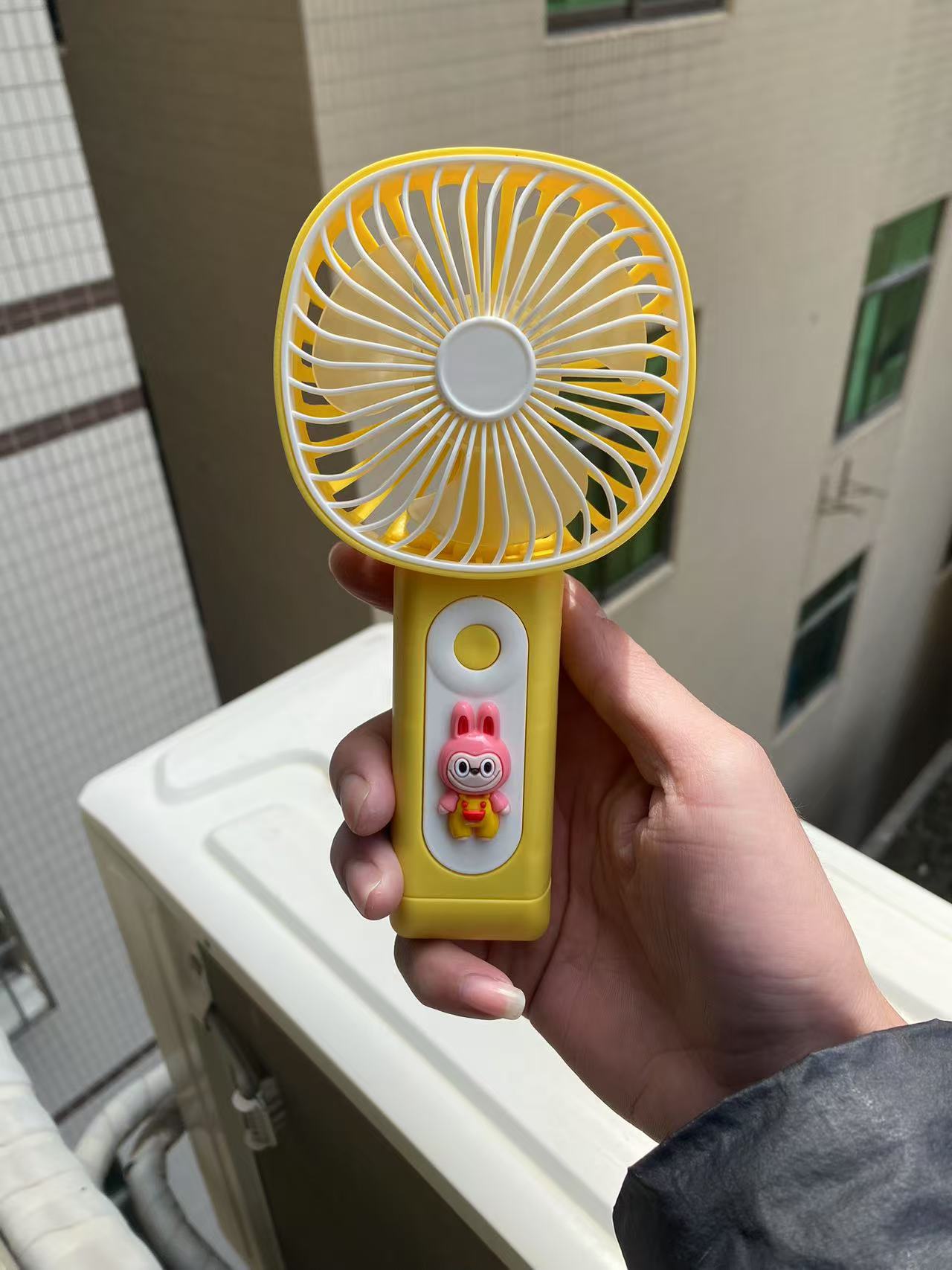 东南亚热卖手持风扇usb迷你风扇学生便携充电迷你风扇跨境礼品