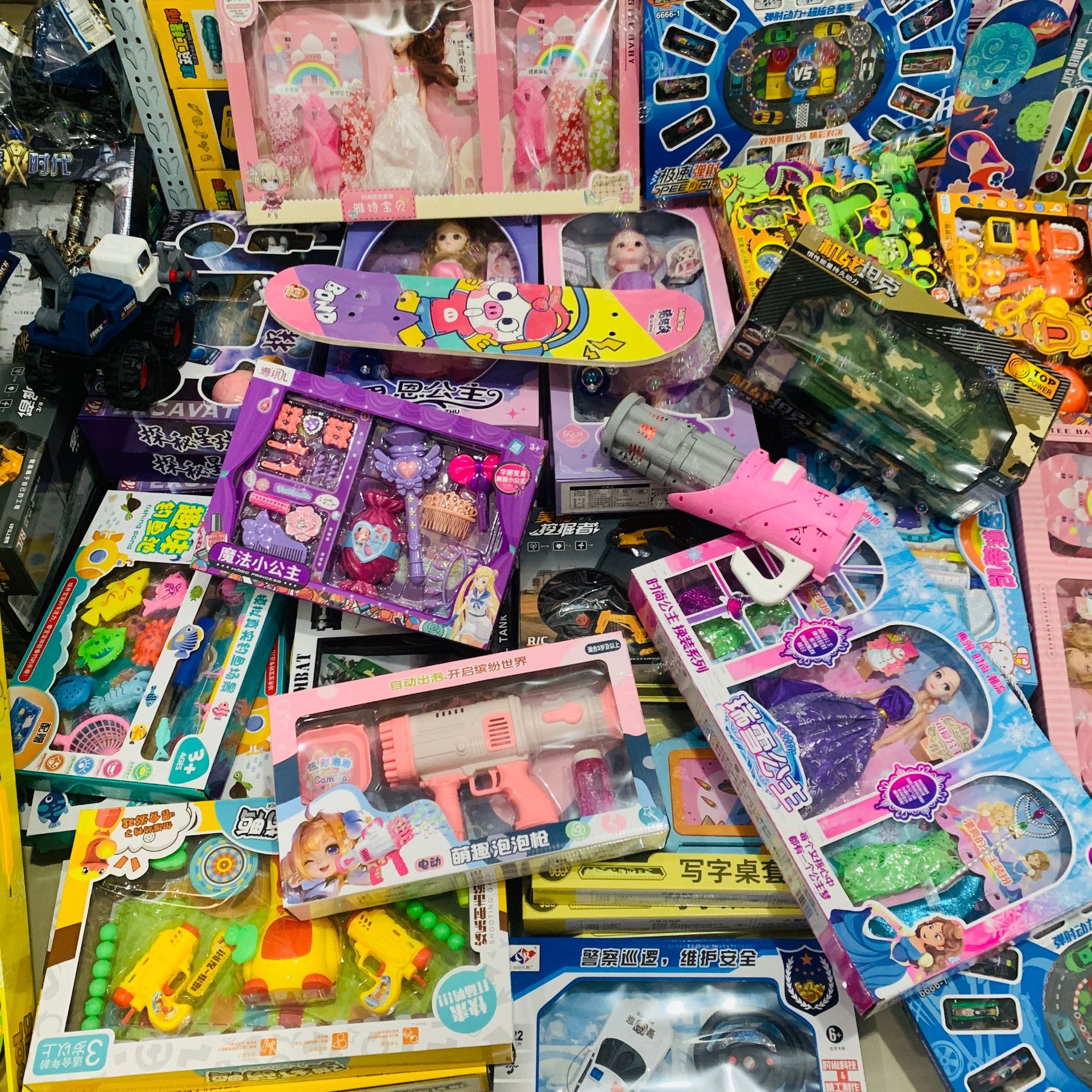 factory29yuanmodeltoyboxedcolorboxdollstallluminousintelligence