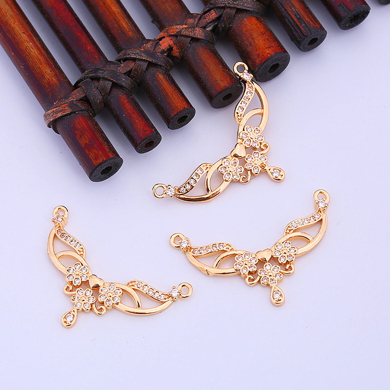 铜包边微镶锆石连接件吊坠30*22mmdiy饰品项链耳环花藤弧形挂坠