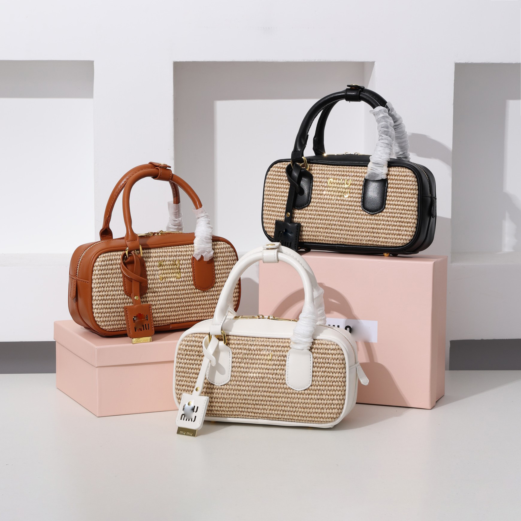 2024新款miu家保龄球女士手提单肩斜挎包超大容量编织高级感包包