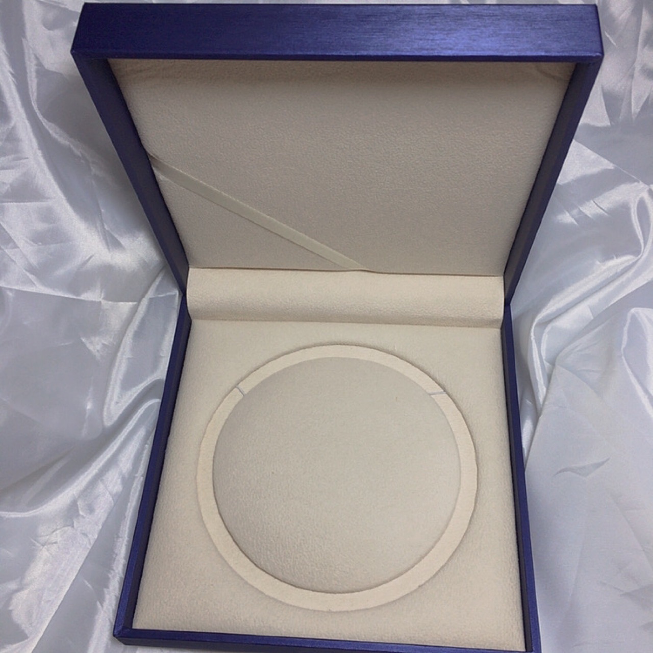 拉丝皮绒正方形藏蓝色有档次包装珍珠项链盒子两色可选