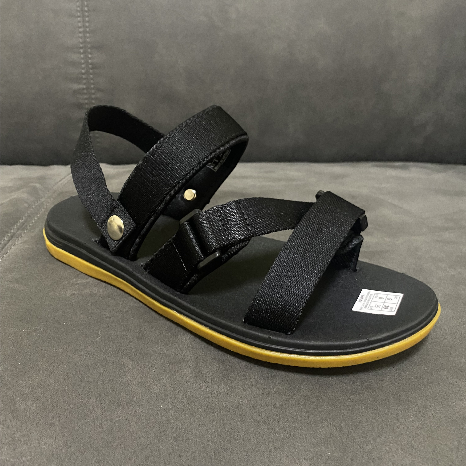 进口越南vento/奔兔男士两用凉拖鞋纯橡胶材质牛筋底防滑防水7277