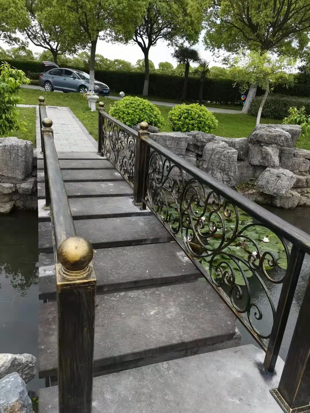 别墅庭院阳台栏杆护栏铁艺楼梯扶手 别墅庭院楼梯栏杆 欢迎订购