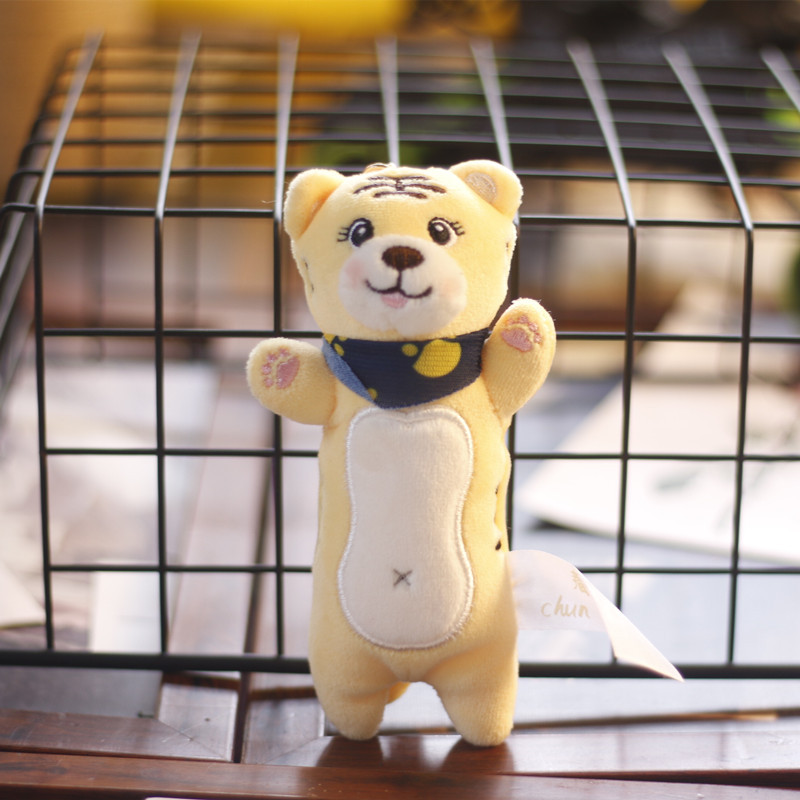 可爱卡通小老虎挂件毛绒玩具公仔小号迷你生肖老虎吉祥物包包挂饰