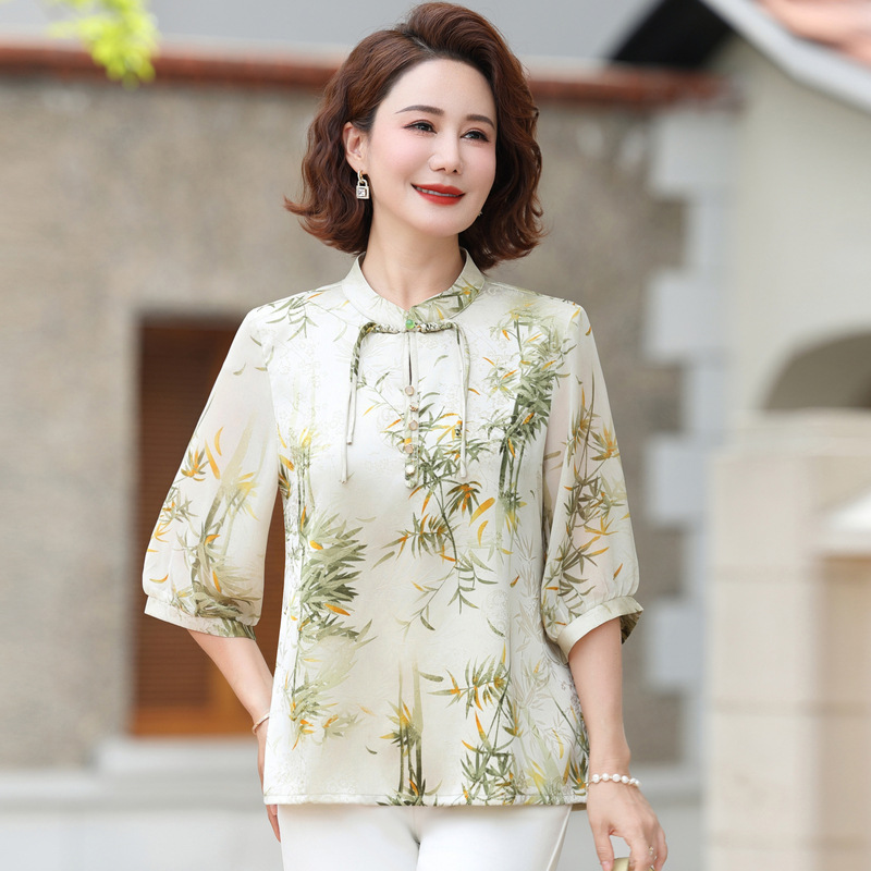 中年妈妈夏装复古雪纺衬衫新款中袖上衣中老年女装夏时尚印花t恤