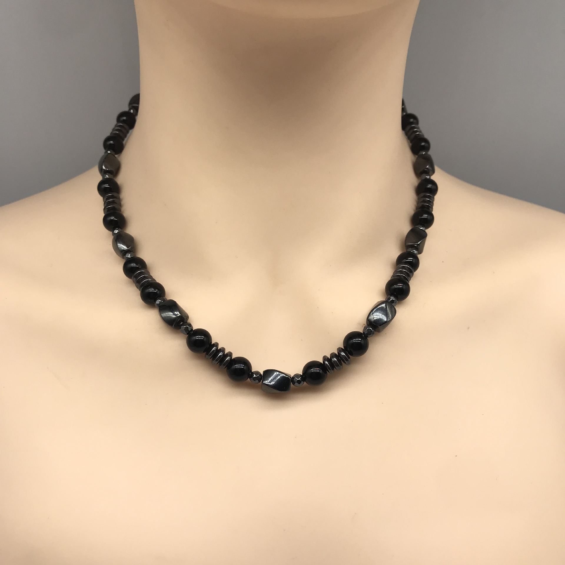 亚马逊新款减肥黑天然石磁疗项链瘦身保健饰品厂家直销