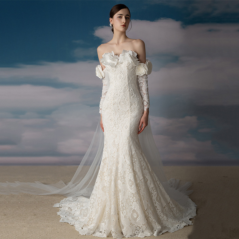 白色玫瑰骑士婚纱一字肩西式新娘鱼尾超仙梦幻赫本奢小华拖尾