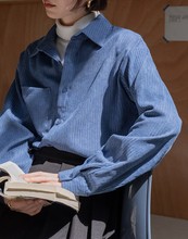 克莱因蓝灯芯绒长袖衬衫女设计感小众简约衬衣宽松显瘦长袖上衣冬