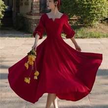 2022新款法式复古红色方领连衣裙可盐可甜温柔风中长款裙子礼服裙