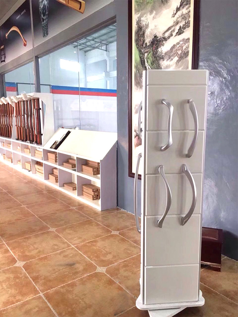 生产五金拉手白色烤漆旋转展架智能锁展示柜铝合金三角旋转展架