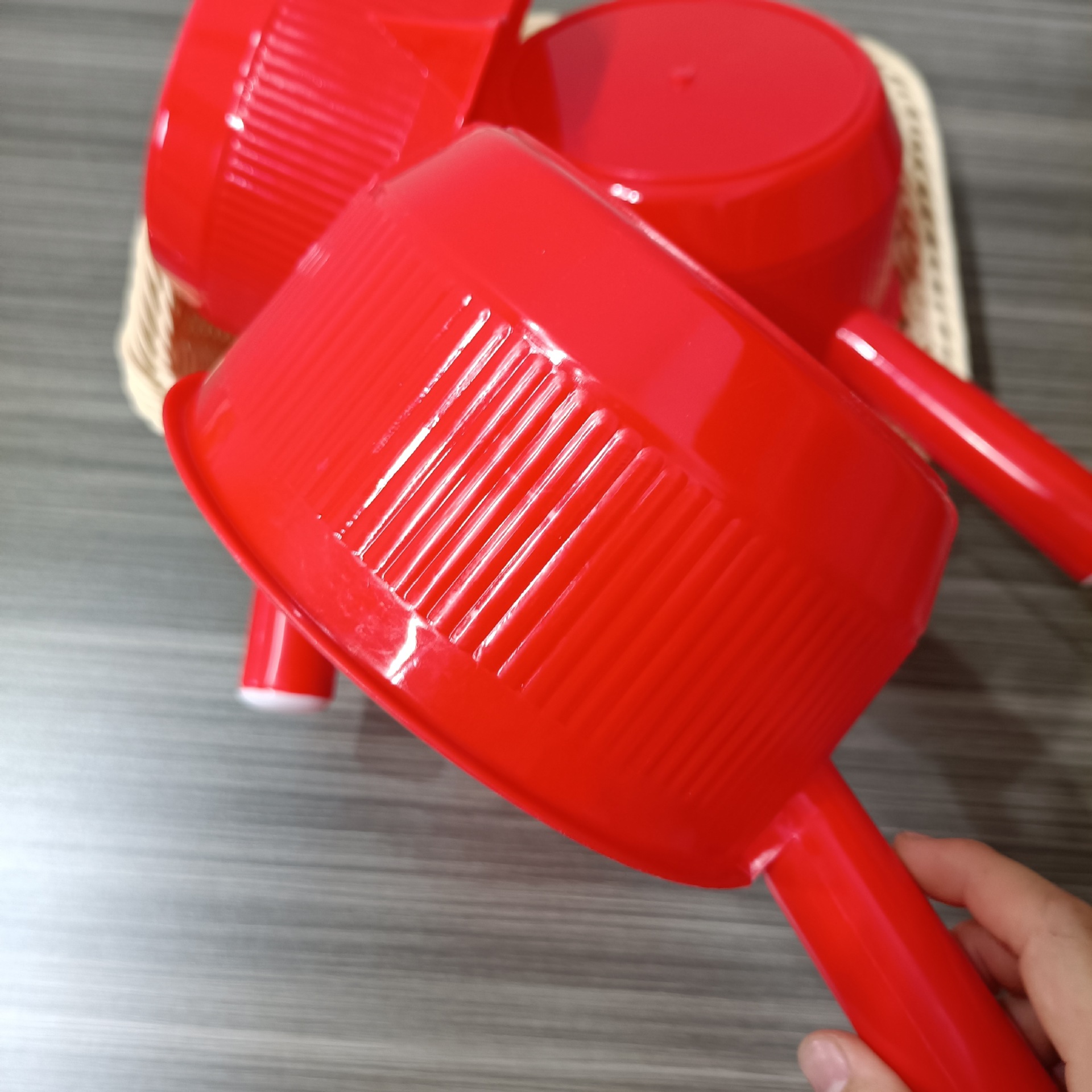 红色水瓢大号水勺红色塑料水瓢水舀子2元货源1元批发厨房用品