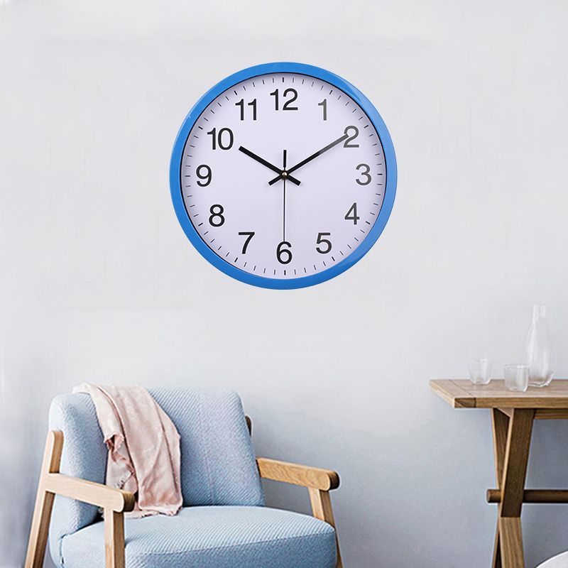 Factory Wholesale 12-Inch Quartz Noiseless Hanging Clock Creative Simple Home round Living Room Clock Design Logo