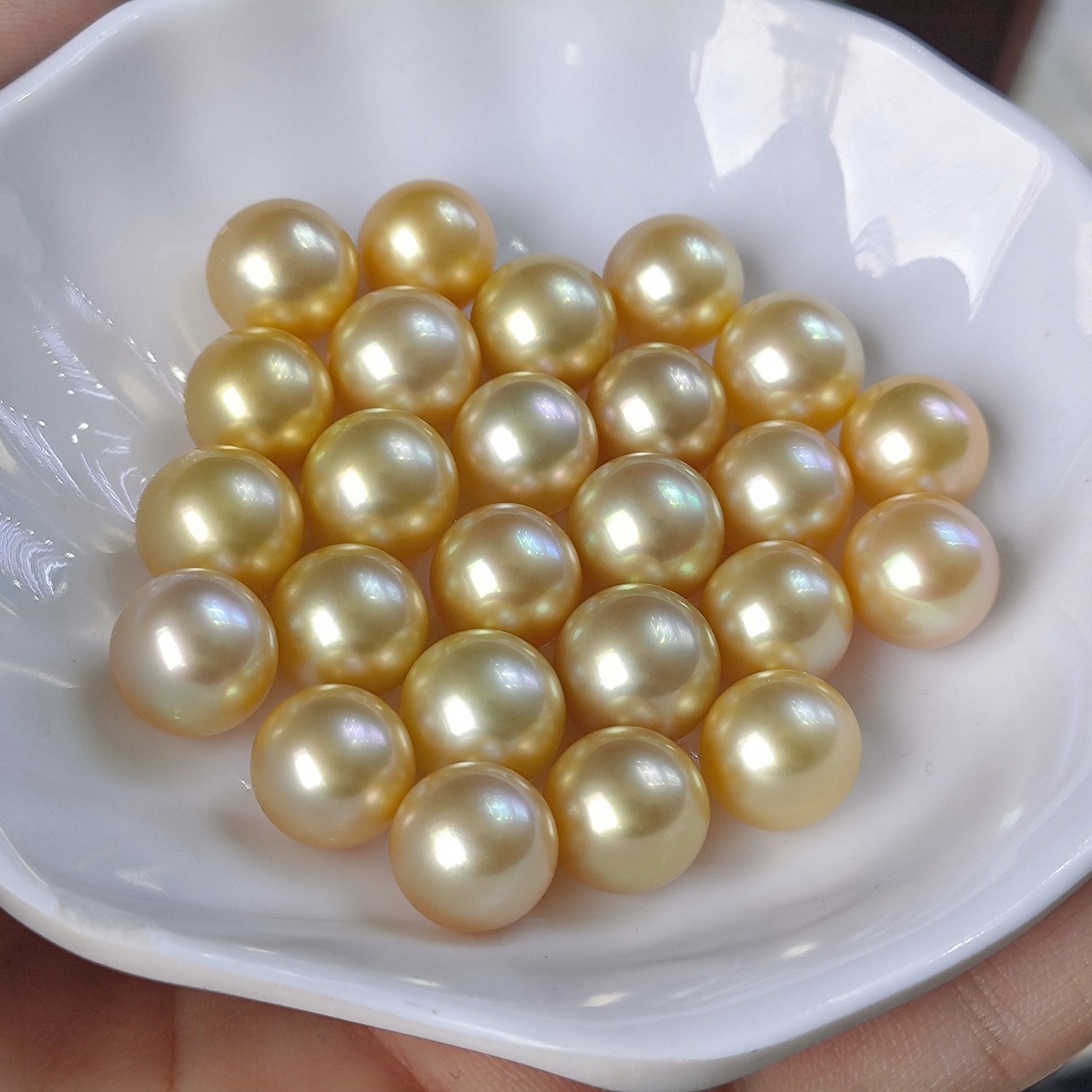 气质11-12南洋金珠几乎无瑕浓金光泽 海水珍珠裸珠批发销售做配件