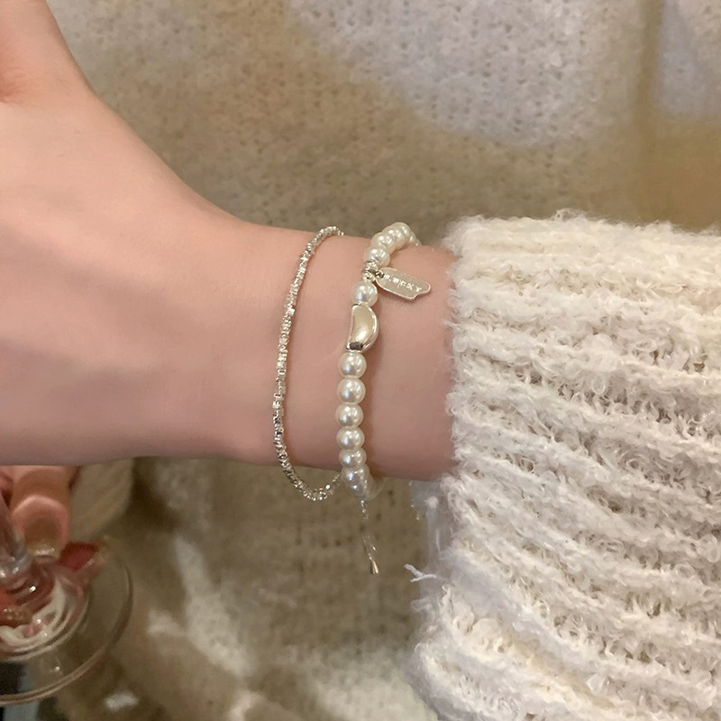 small pieces of silver pearl bracelet girls‘ autumn and winter light luxury minority high-grade bracelet 2023 new exquisite twin bracelet