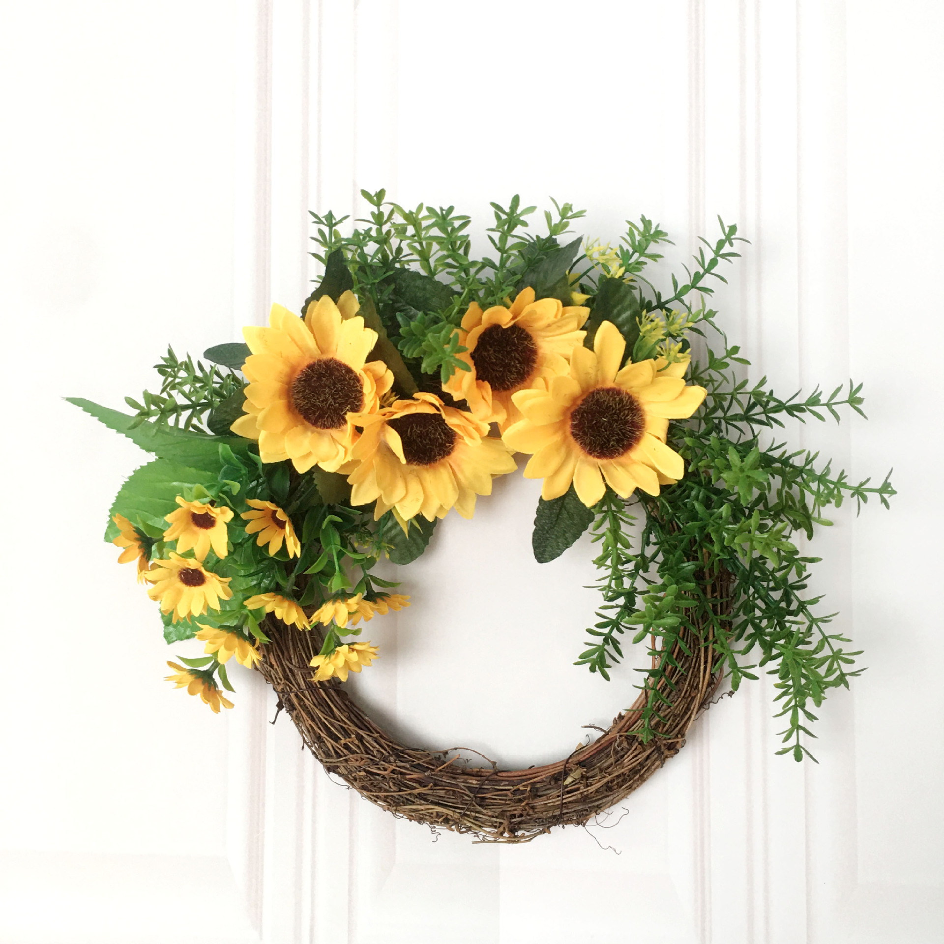 仿真太阳花环藤圈花环 向日葵花环门挂壁挂圣诞装饰花环亚马逊