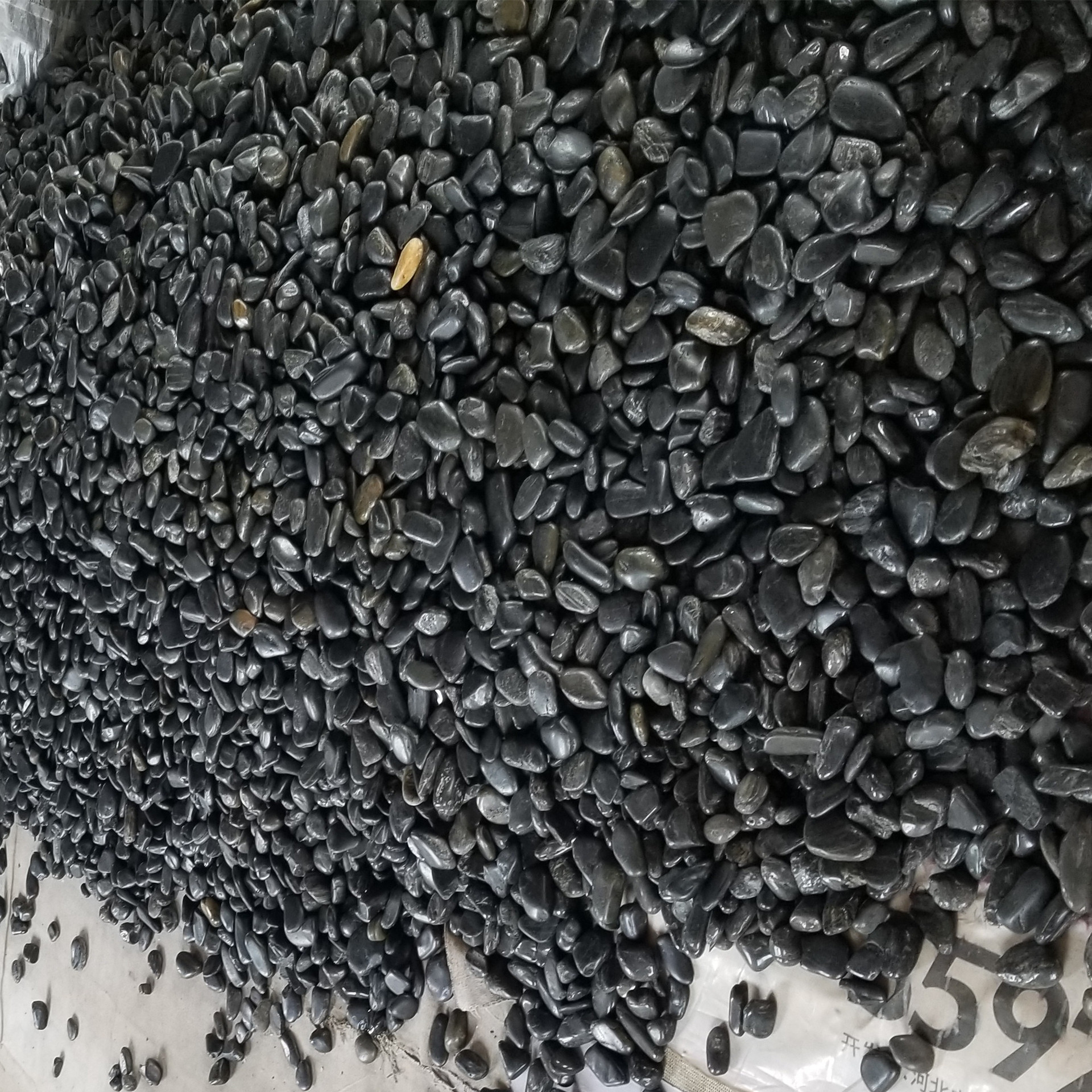 腌菜鹅卵石 公园路面精抛雨花石 乌龟晒台 精挑绘画石