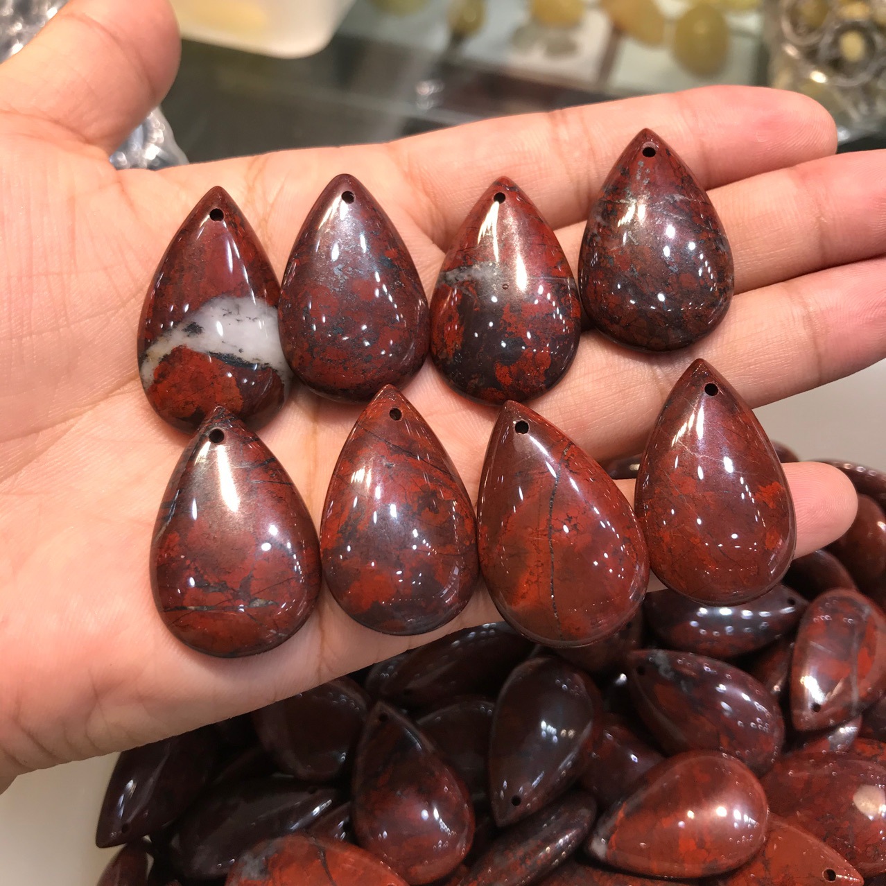 源头工厂红伊丁陨石平安无事牌红伊丁陨石水滴吊坠男女吊坠牌子