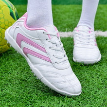 批发儿童足球鞋女学生韩版钉子鞋男女童碎钉粉色女士足球鞋训练鞋