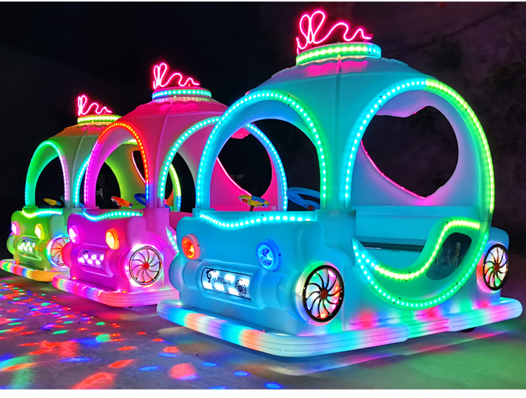 儿童充气电瓶车双人广场新款公主花车电动碰碰车公园摆摊游乐设备