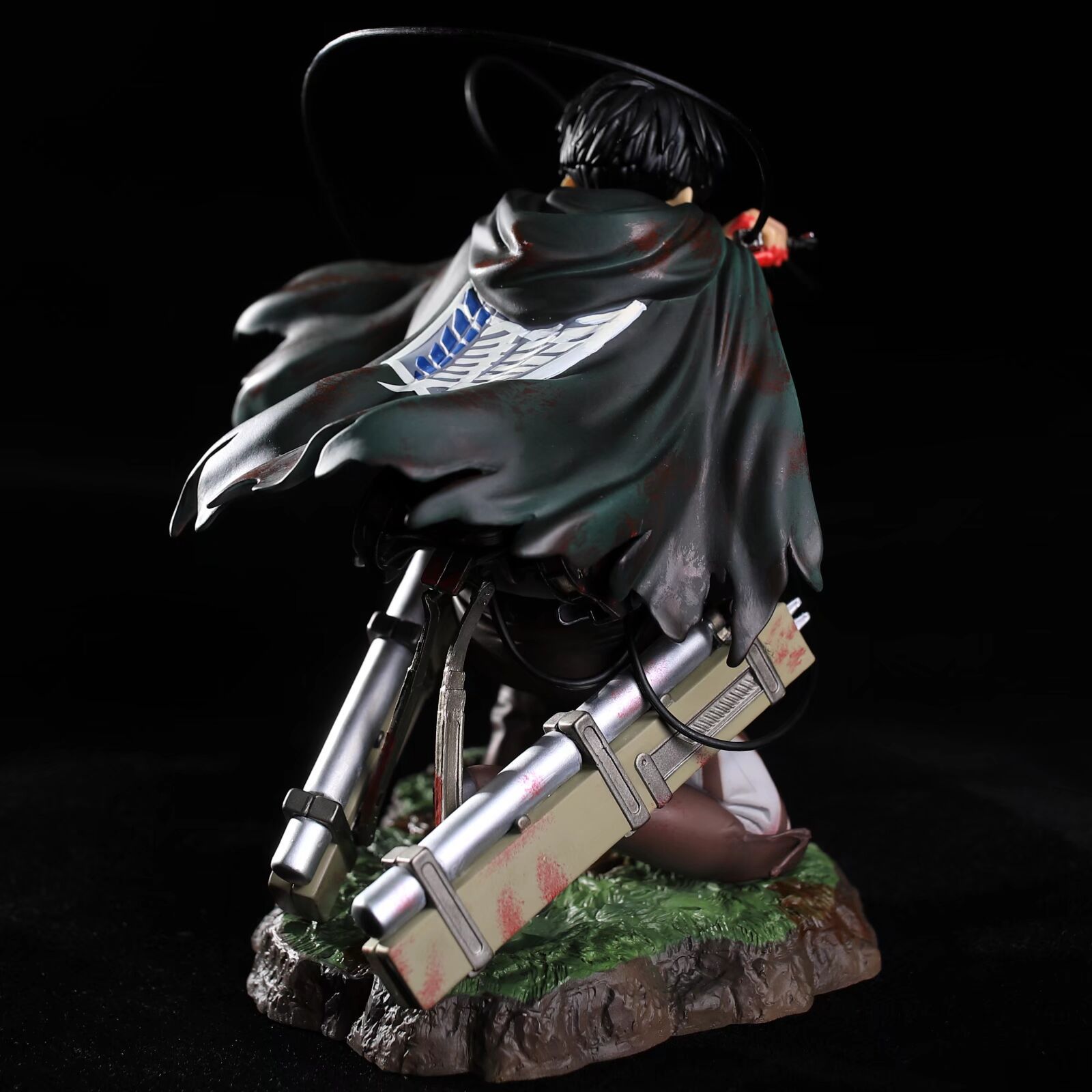 优质版 寿屋 进击的巨人 利威尔 兵长 战损 血战 蹲姿 手办模型