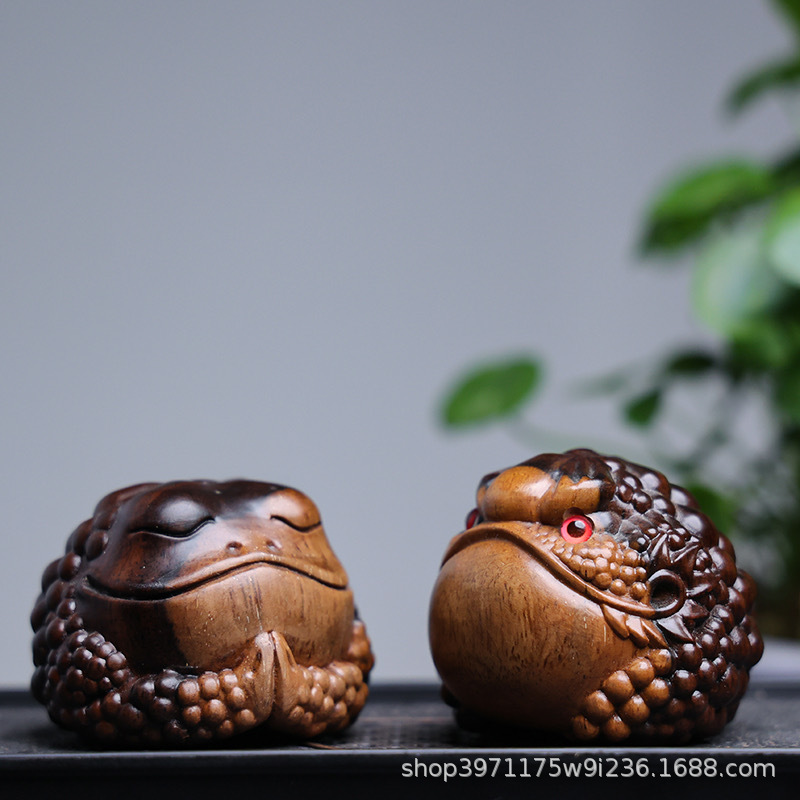 实心黑檀木质雕刻手把件盘玩招财三足金蟾悟道盘龙侠客收藏文玩礼