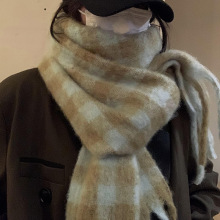 格子围巾女冬季2022新款韩版ins马海毛撞色围脖加厚保暖学生披肩
