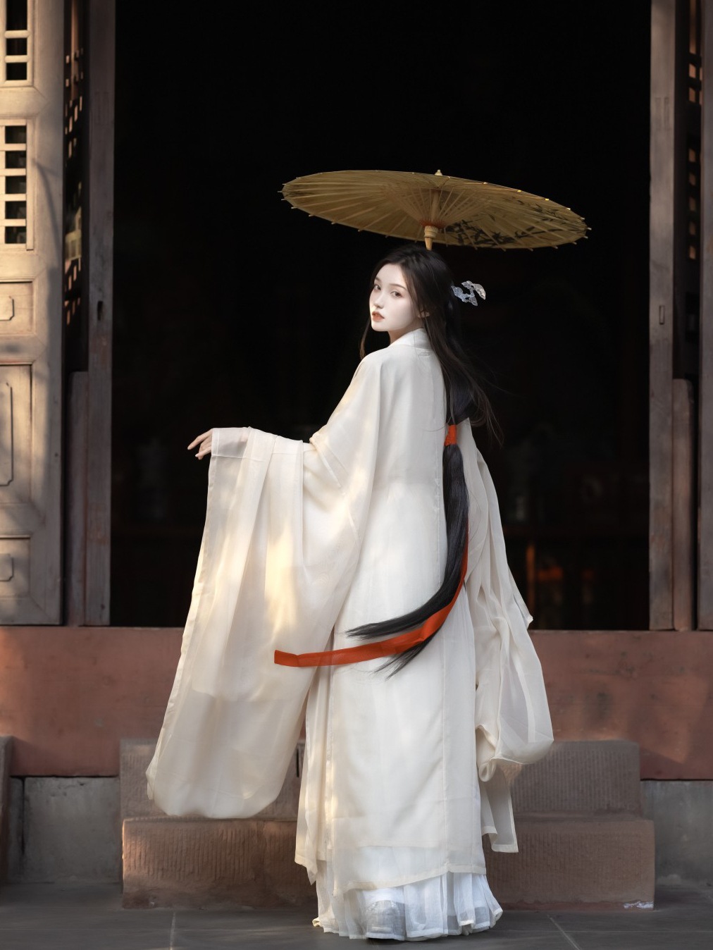 【有香如故】秋风辞浅黄色魏晋风 大袖直裾 飘逸女款 摄影 汉服