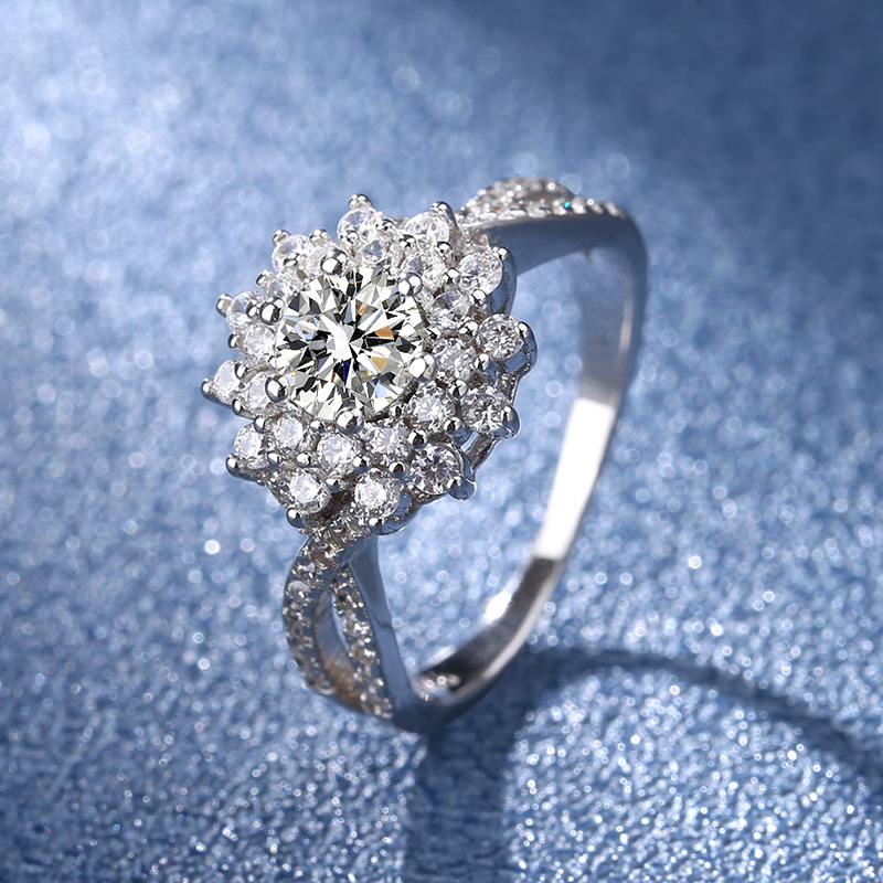 d色50分莫桑石戒指女太阳花戒托仿真钻石钻戒925纯银指环一件代发
